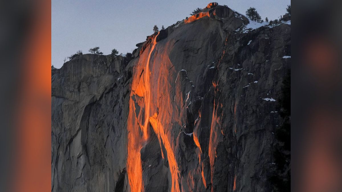 Zlatá hodinka na druhou. Ohnivý vodopád v Yosemitu plane jen pár dnů v roce